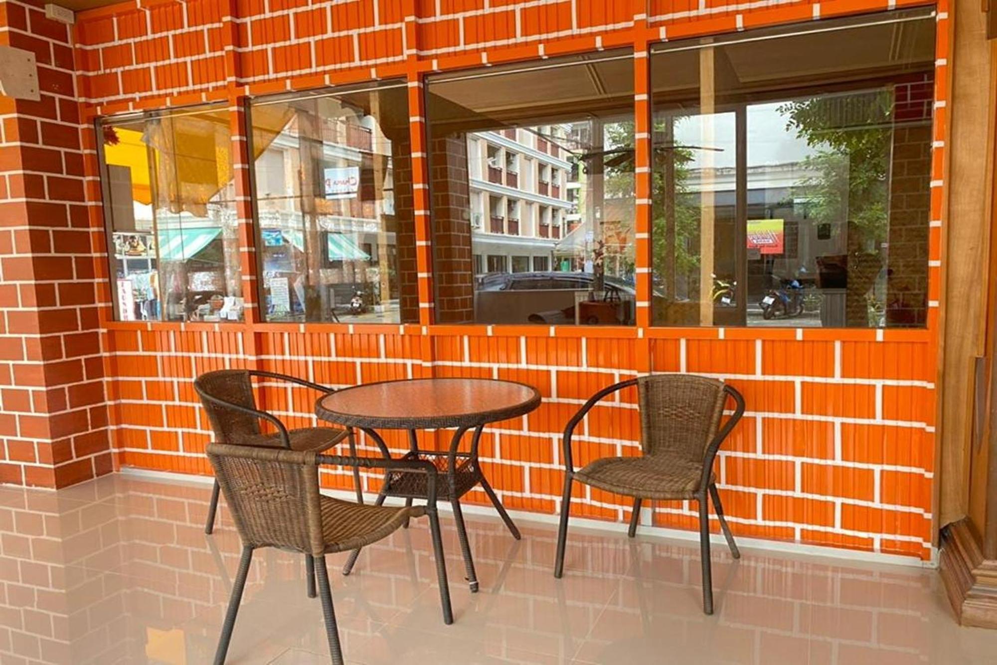 One World One Home Patong 2 외부 사진